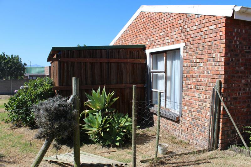 2 Bedroom Property for Sale in Albertinia Western Cape